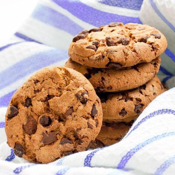 Cookies clásicas con pepitas de chocolate en Muffins de chocolate con pepitas de chocolate