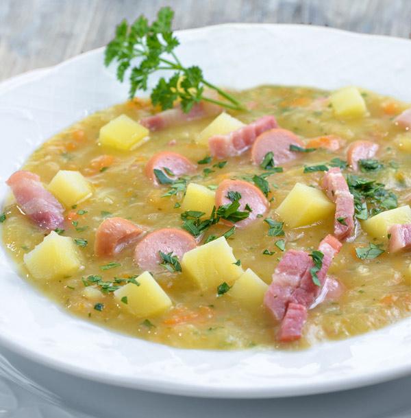 Sopa de patata estilo alemán en Cailles al estilo de le maupertu