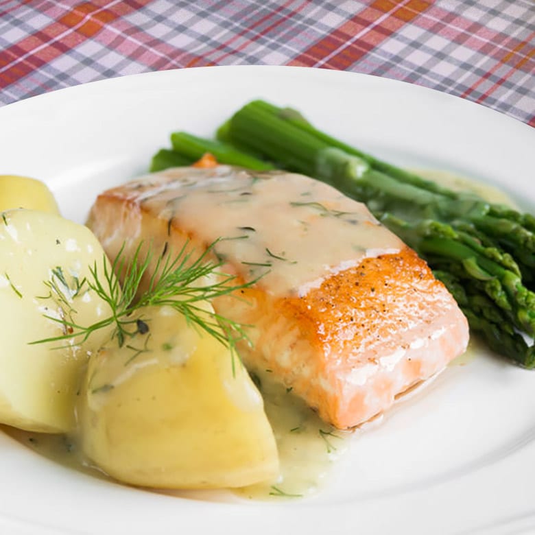 Salmón con salsa de eneldo 7