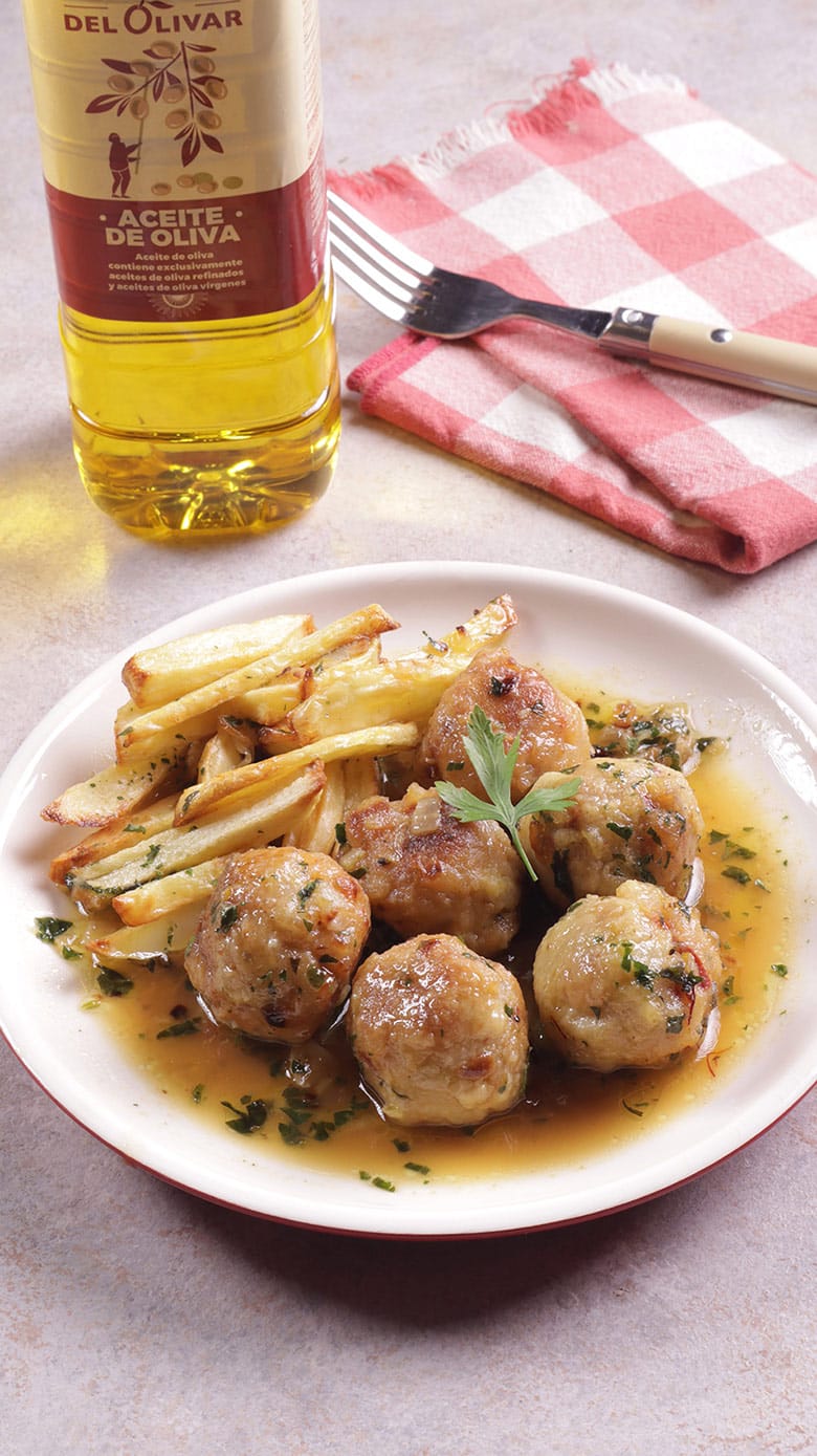 albondigas de pescado en salsa verde