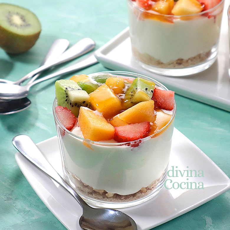 Crema de yogur con frutas - Receta de DIVINA COCINA