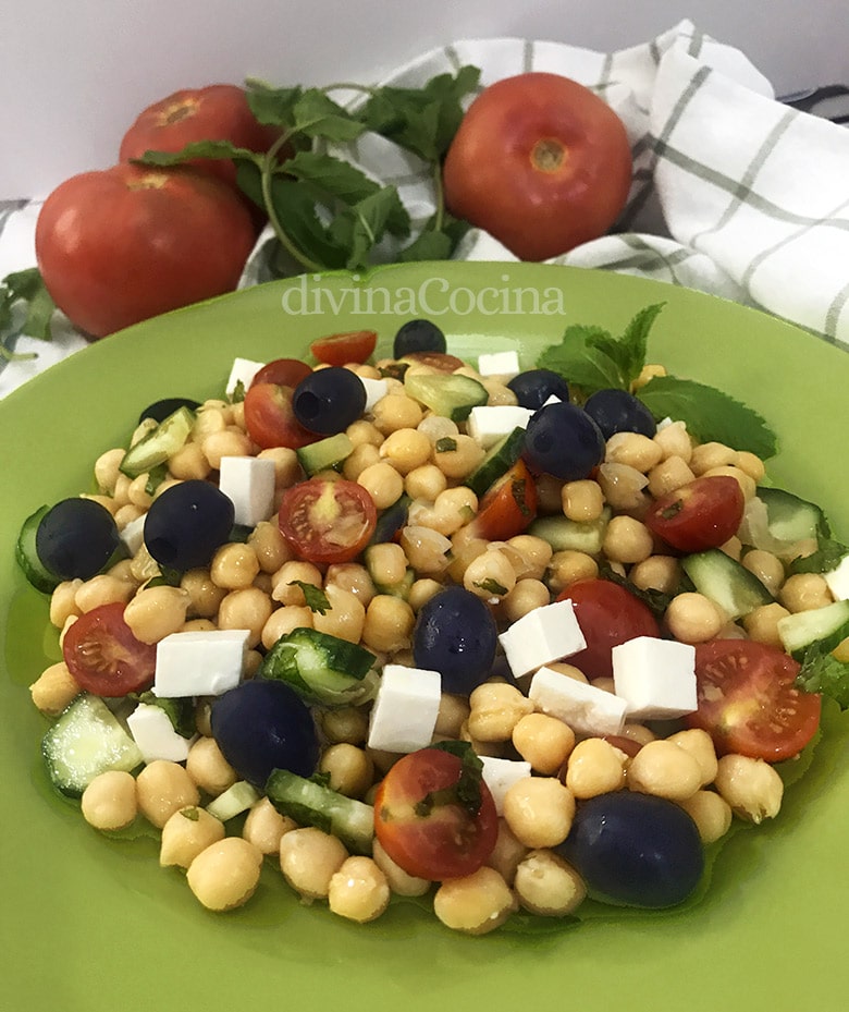 ensalada de garbanzos estilo griego