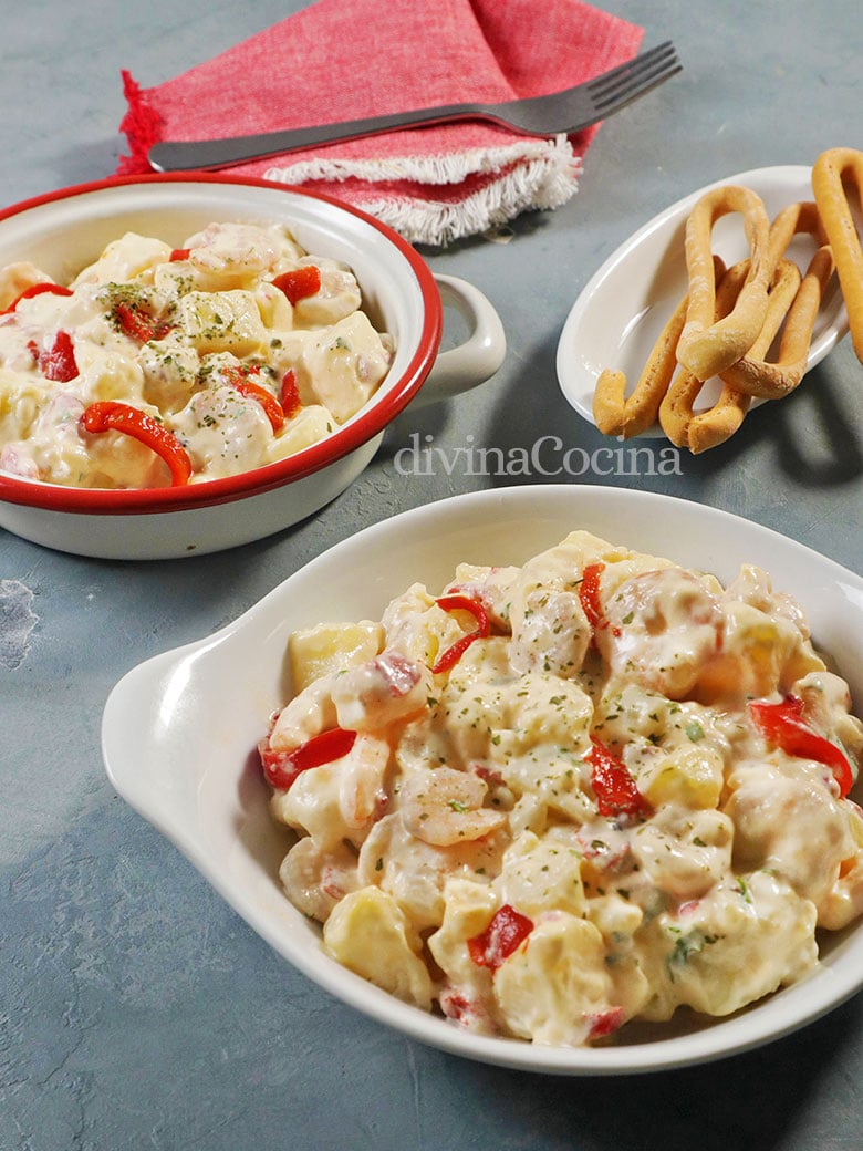 ensaladilla de gambas con alioli