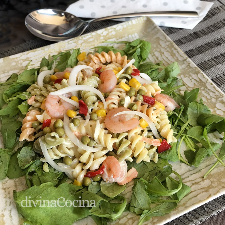 ensaladilla de pasta y gambas