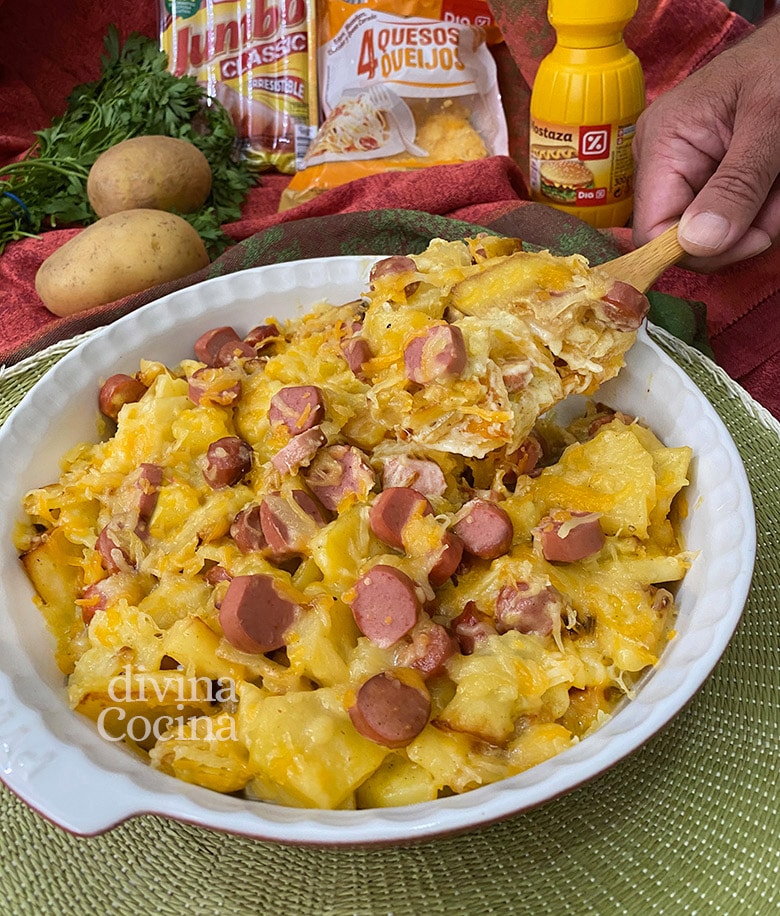 graten de patatas con salchichas