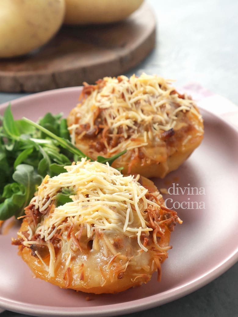 Patatas rellenas de carne al horno - Receta de DIVINA COCINA