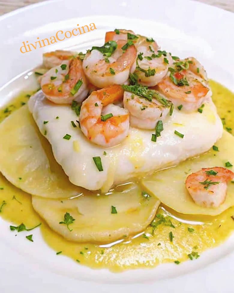 Bacalao confitado con langostinos o gambas