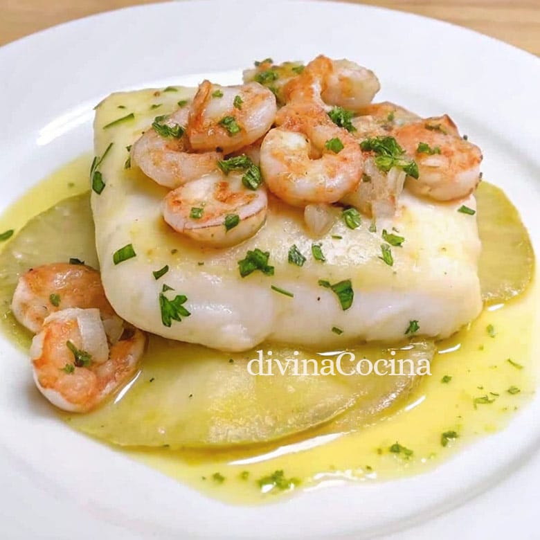 Bacalao confitado con langostinos o gambas