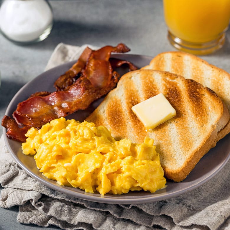 huevos revueltos para desayuno