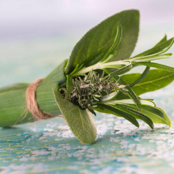 Bouquet garni, qué es, sus usos y cómo hacerlo