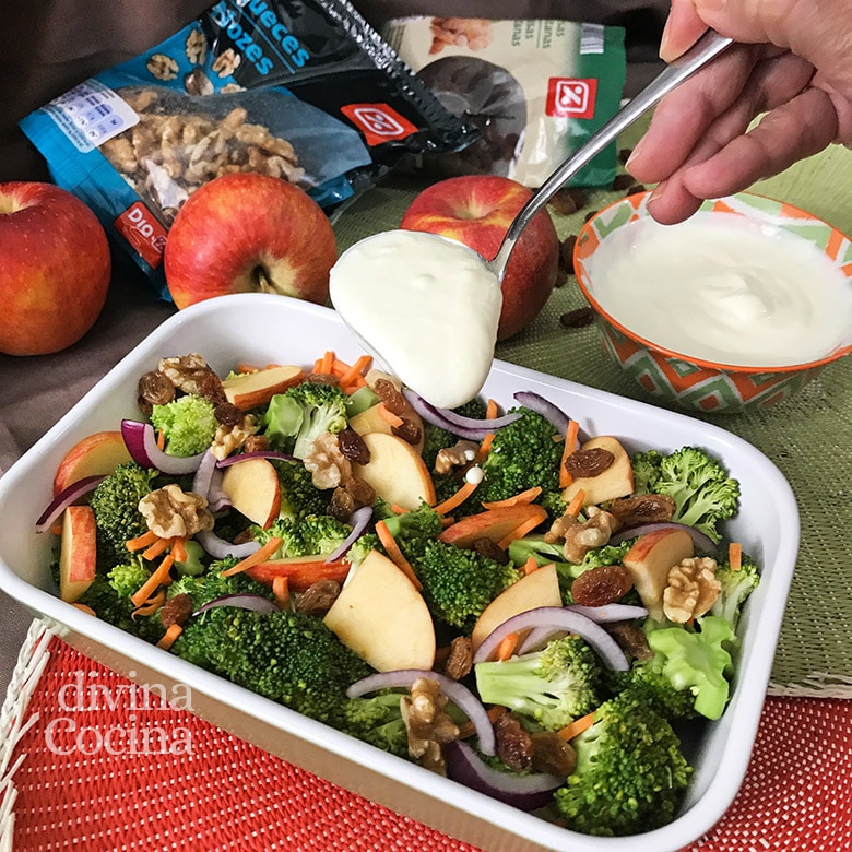 ensalada de brocoli manzana nueces