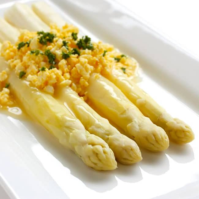 Espárragos blancos a la flamenca 1