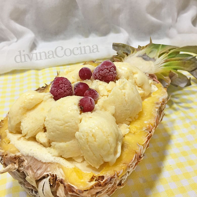 Piña helada rellena con helado de piña 43