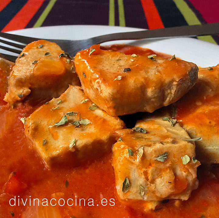 Atún con tomate ------- Receta de DIVINA COCINA