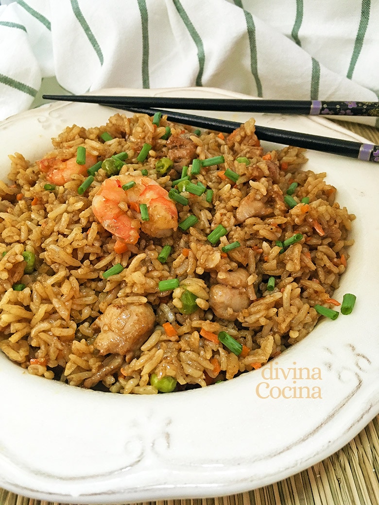 Arroz frito japonés (Yakimeshi) - Receta de DIVINA COCINA