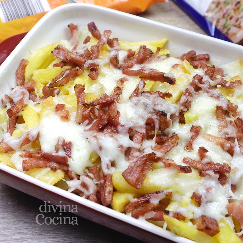 patatas con queso y bacon