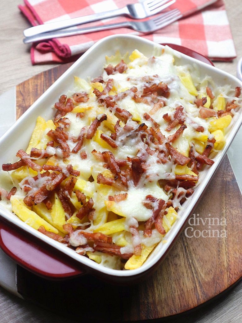 patatas con queso y bacon