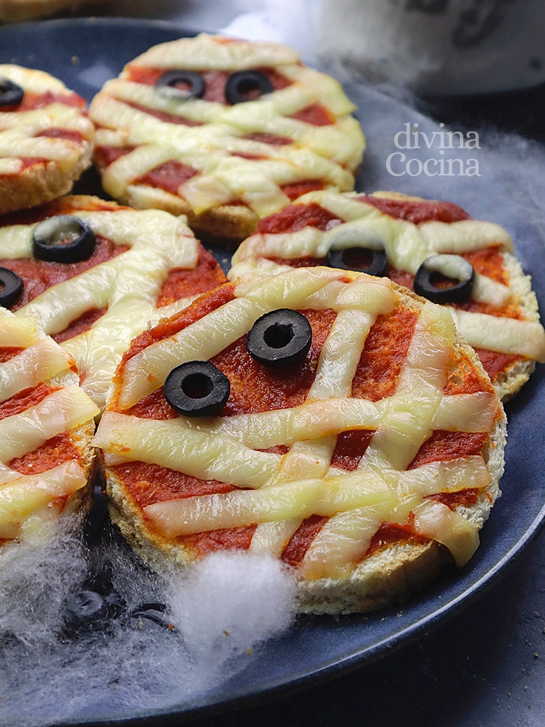 mini pizzas momia halloween