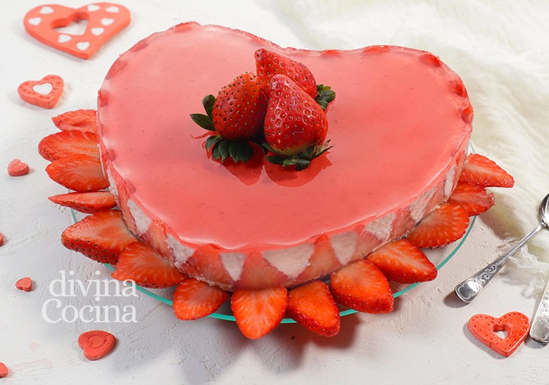 Tarta San Valentín con fresas 13