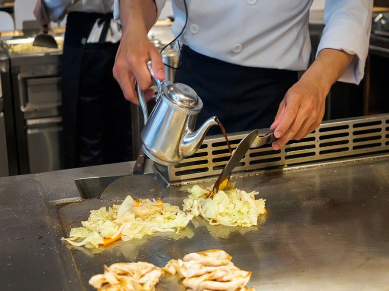 Teppanyaki de pollo y verduras - Receta de DIVINA COCINA