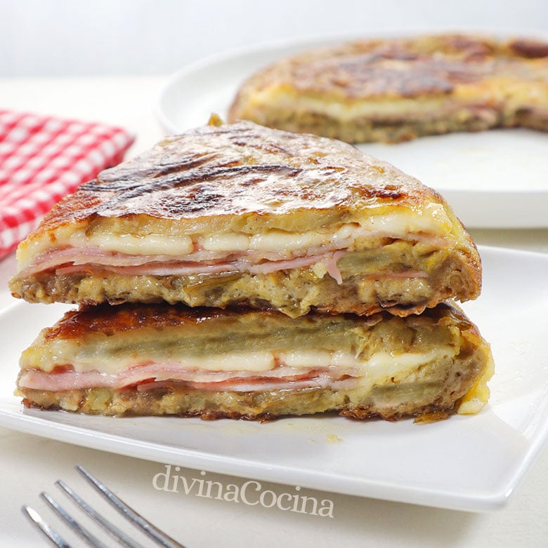 tortilla de berenjenas, queso y pimiento