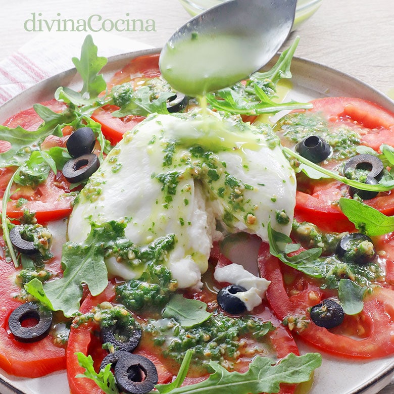 ensalada de tomate y burrata