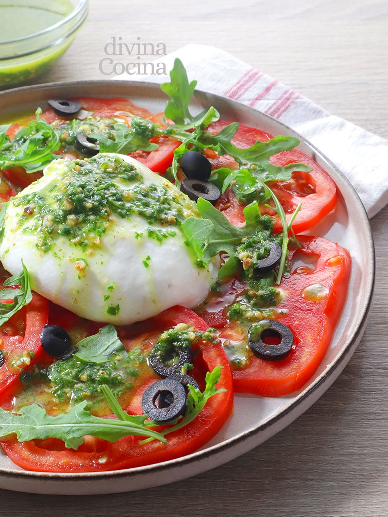 ensalada de tomate y burrata