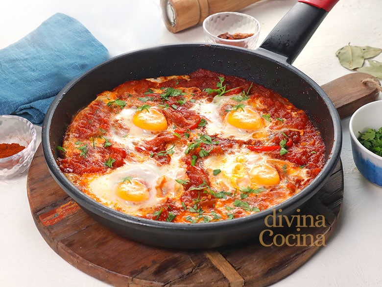 shakshuka huevos con tomate