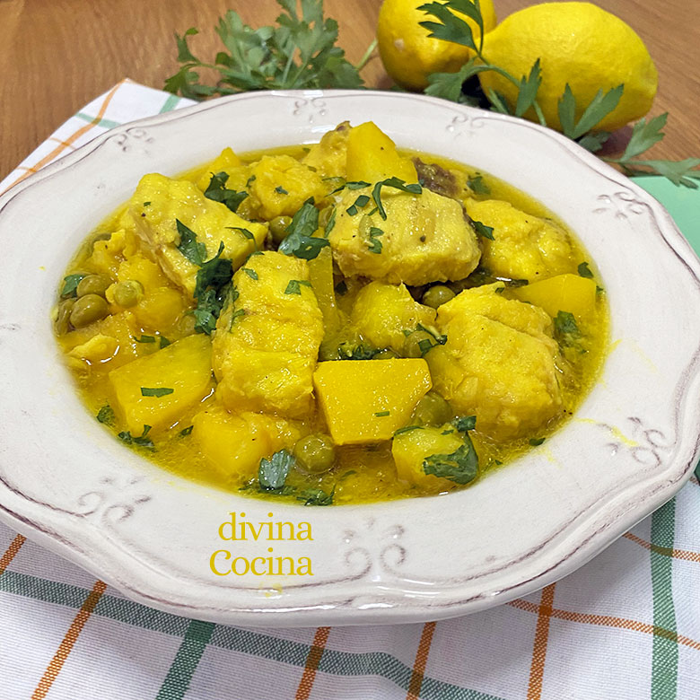 Cazón en amarillo al estilo andaluz - Receta de DIVINA COCINA