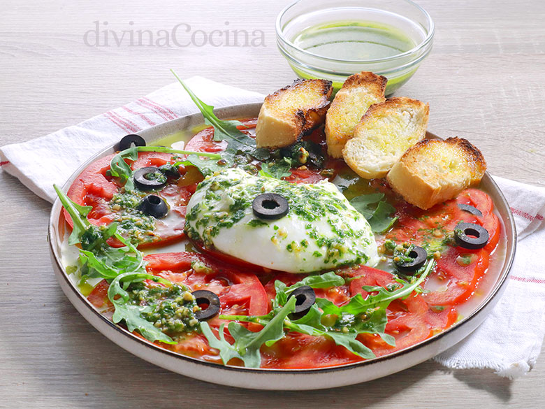 ensalada de tomate y burrata