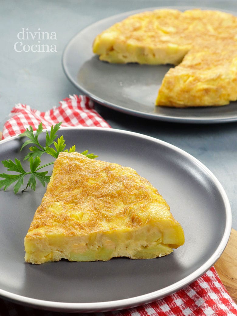 Tortilla de patatas, receta clásica, trucos y consejos 21