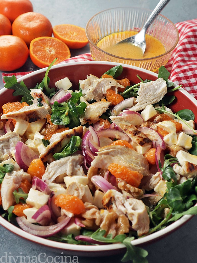 ensalada de pollo y naranja o mandarina