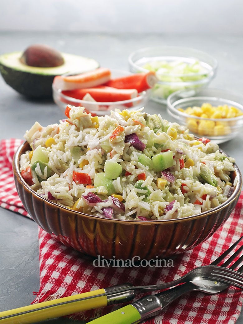 ensalada de arroz y aguacate