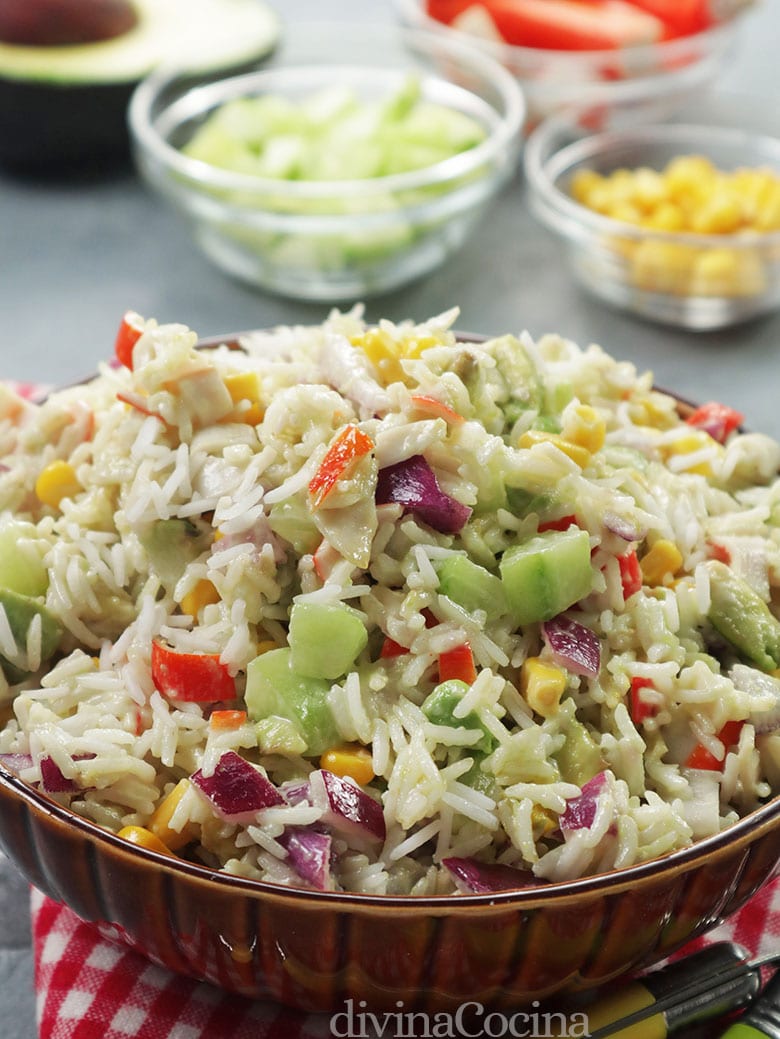 ensalada de arroz y aguacate