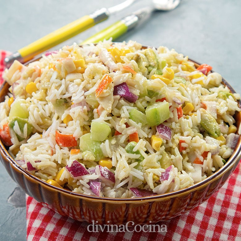 ensalada de arroz y aguacate