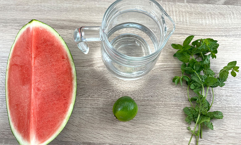 agua fresca de sandia hierbabuena ingredientes