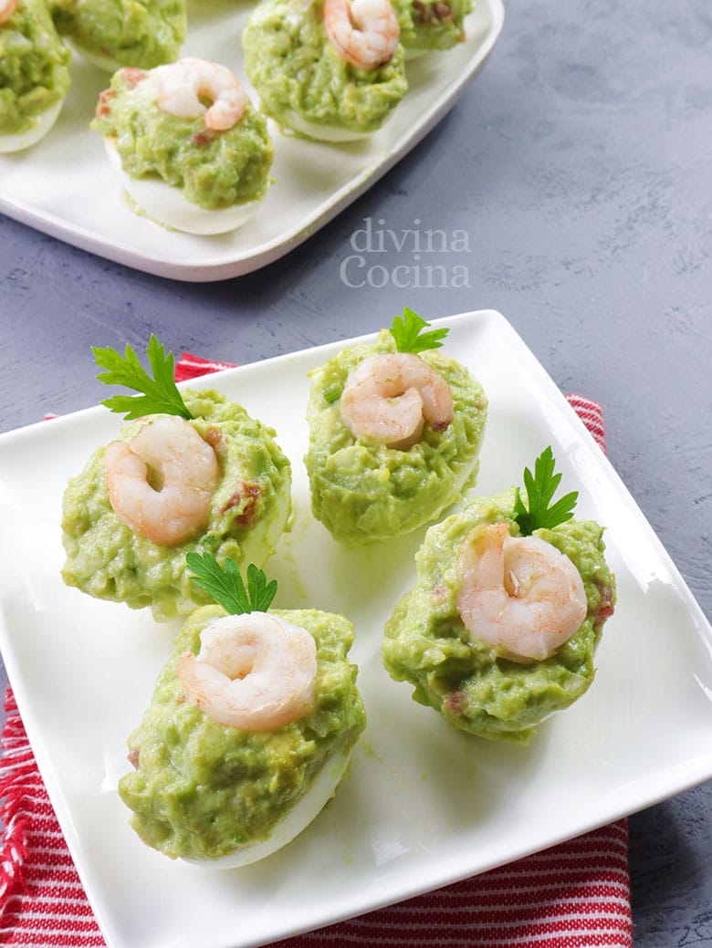 huevos rellenos guacamole