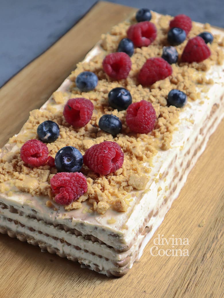 tarta de turron y galletas