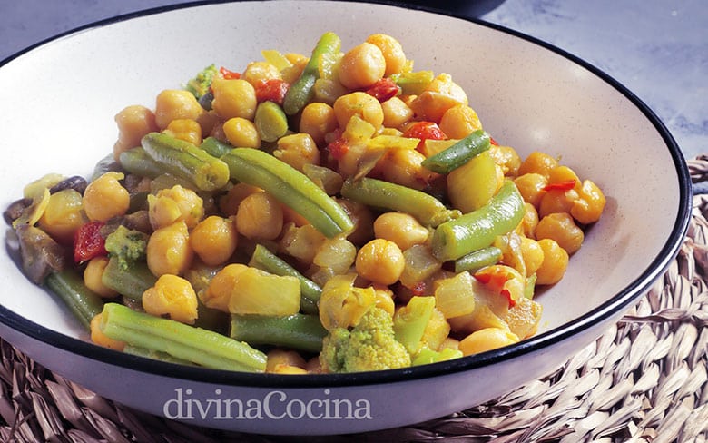 garbanzos con verduras al curry 