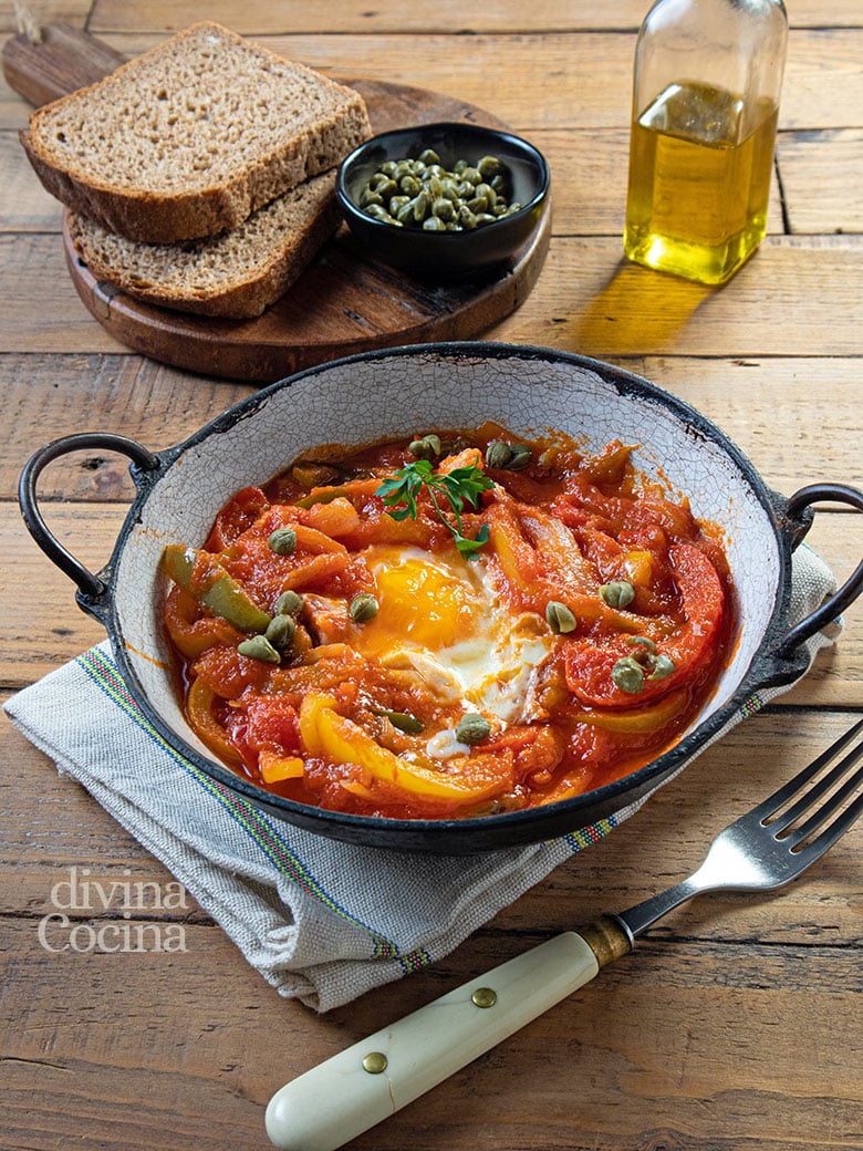 peperonata con huevos receta italiana