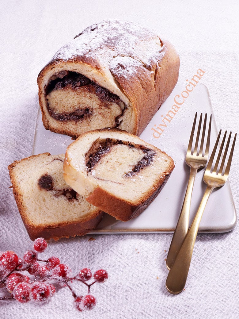 pan de brioche relleno de chocolate