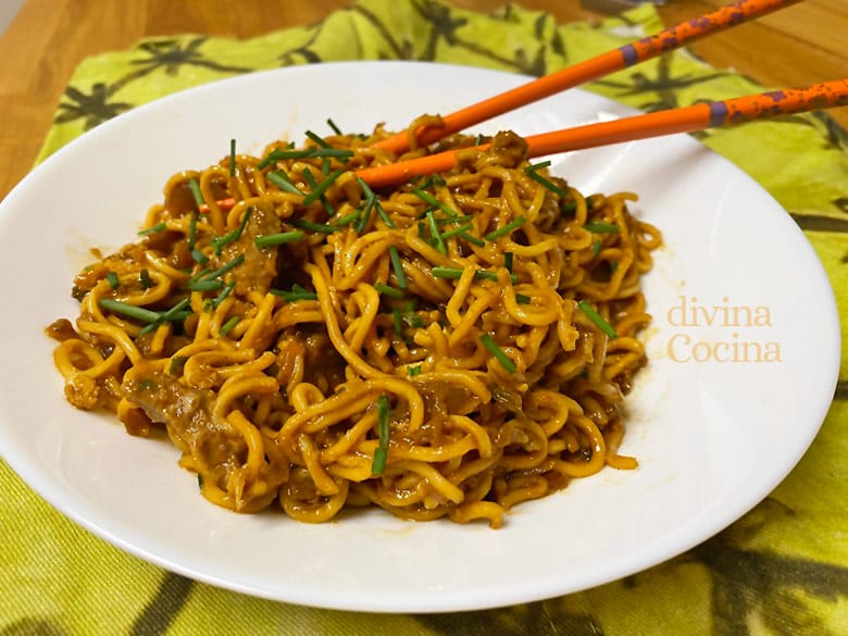 fideos yakisoba salteados