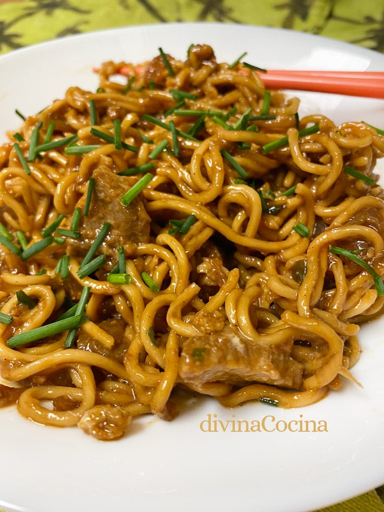 fideos yakisoba salteados