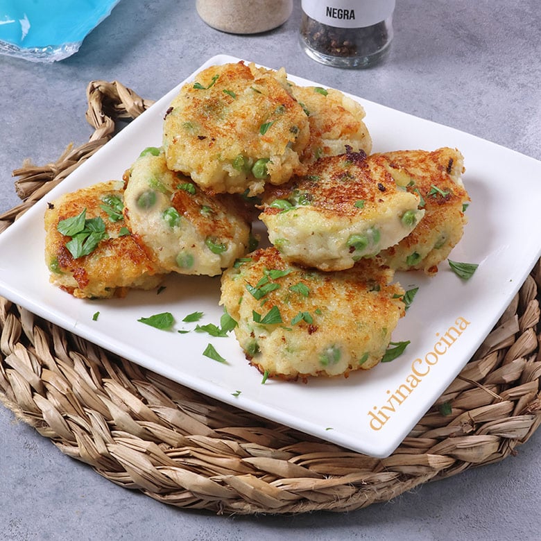 tortitas de patatas y guisantes
