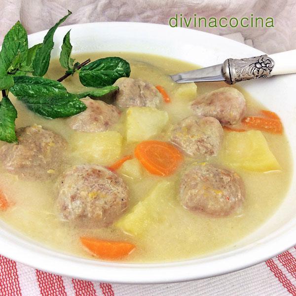 Albóndigas en caldo de puchero