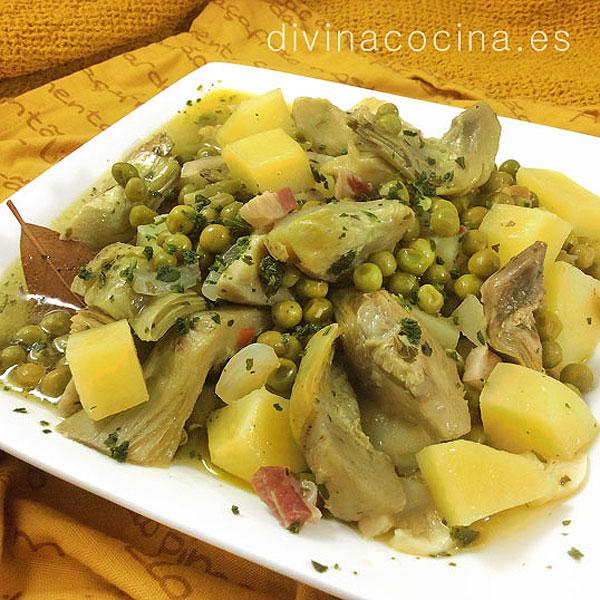 Alcachofas con patatas y guisantes - Receta de DIVINA COCINA