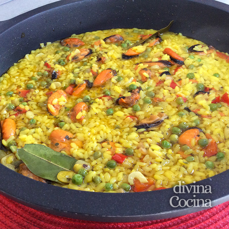 arroz con mejillones cazuela