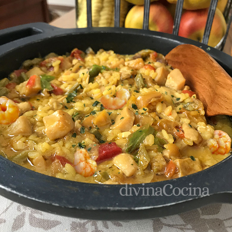 Arroz con sepia y gambas