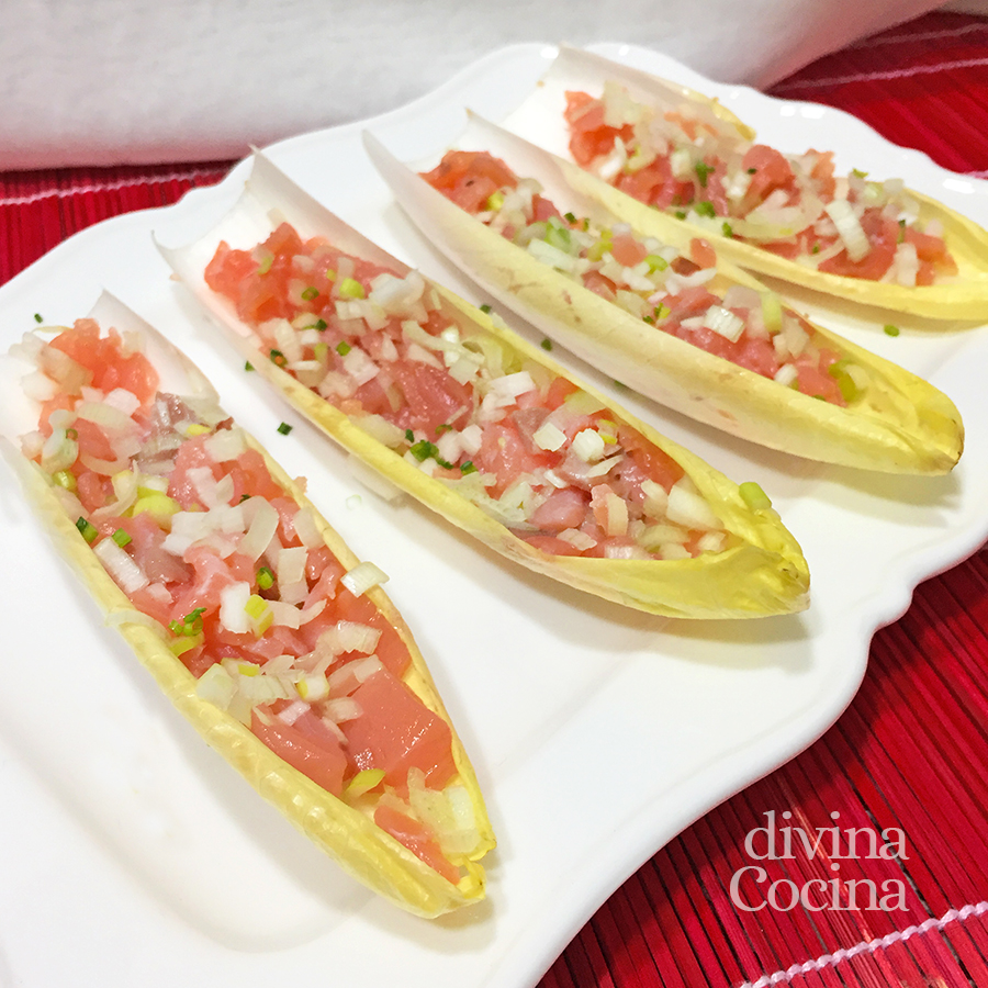 barquitas de endivia con salmón