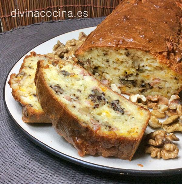 Bizcocho de roquefort y nueces